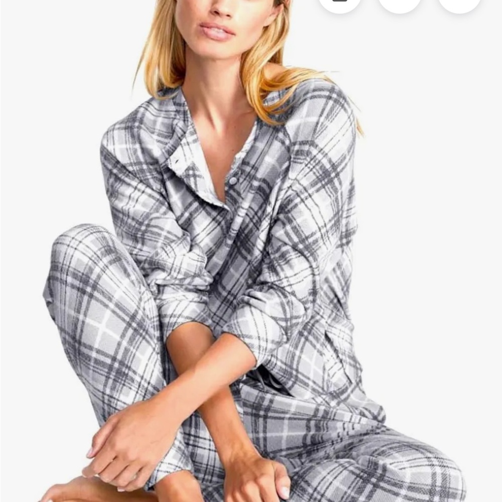 Victoria's Secret Gray Checkered Pajama Top